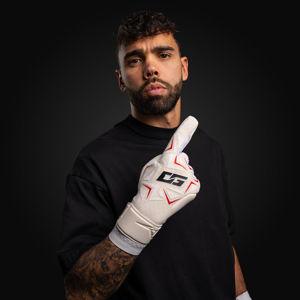 Arsenalin David Rayan nimikkohanska
 OG1 Type R maalivahdeille.