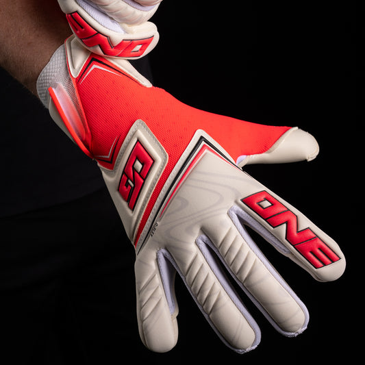 ONE GLOVE NXT Pro Doubters VTX maalivahdin hanskat edestä katsottuna