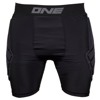 ONE GLOVE POWER ARMOUR SHORTS edestä läheltä One-logopainatuksella